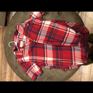 Modern amusement button up